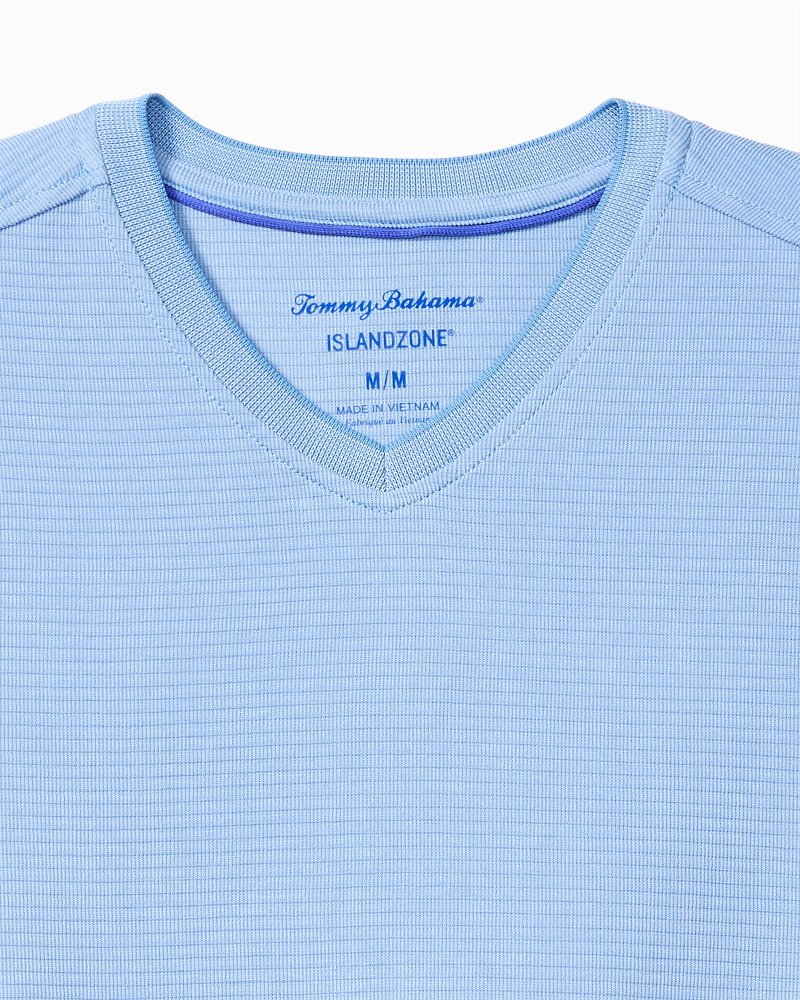 Big & Tall Coastal Crest IslandZone® V-Neck Shirt Big Sky Blue | Tommy Bahama Top Pick - Big & Tall Coastal Crest IslandZone® V-Neck Shirt