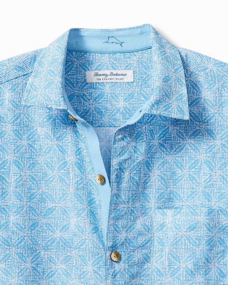 Big & Tall Coconut Point Fleur De Geo IslandZone® Camp Shirt Chambray Blue | Tommy Bahama Best Seller - Big & Tall Coconut Point Fleur De Geo IslandZone® Camp Shirt