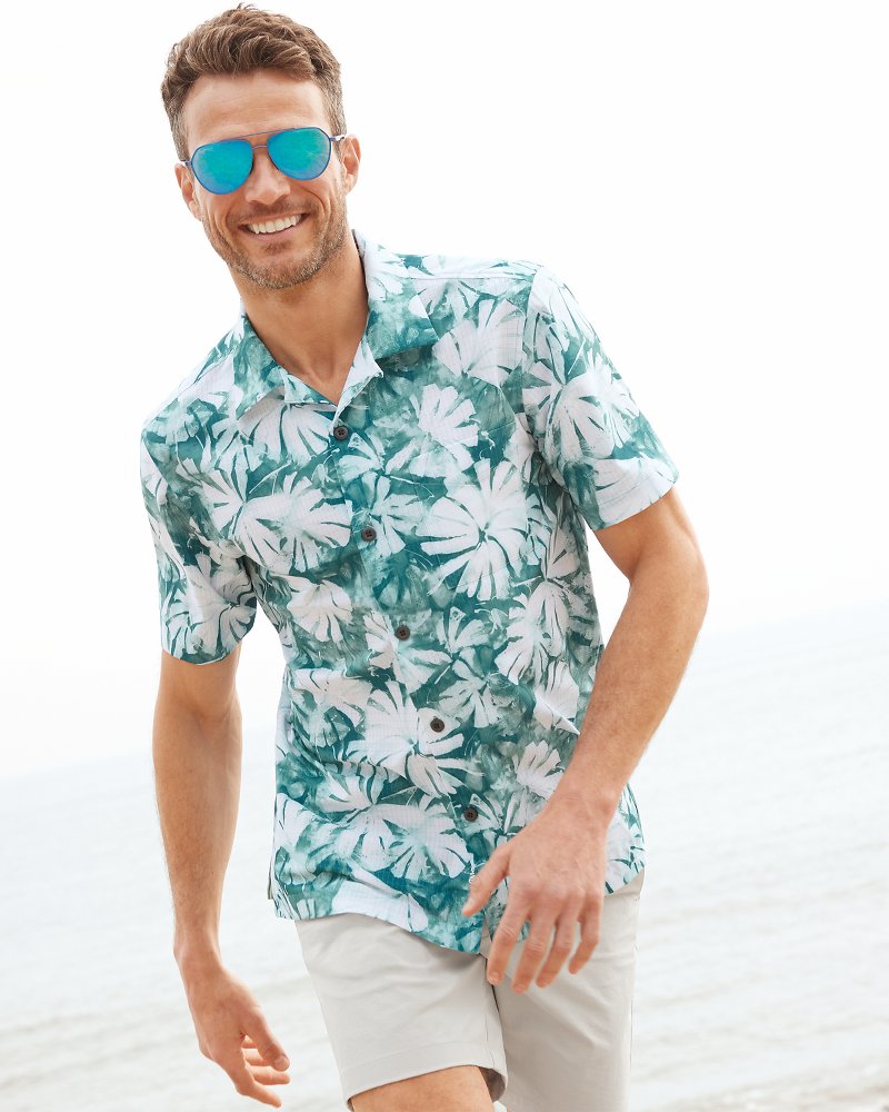 Big & Tall Bahama Coast Laguna Breeze IslandZone® Short-Sleeve Shirt Oceanfront | Tommy Bahama Essential - Big & Tall Bahama Coast Laguna Breeze IslandZone® Short-Sleeve Shirt