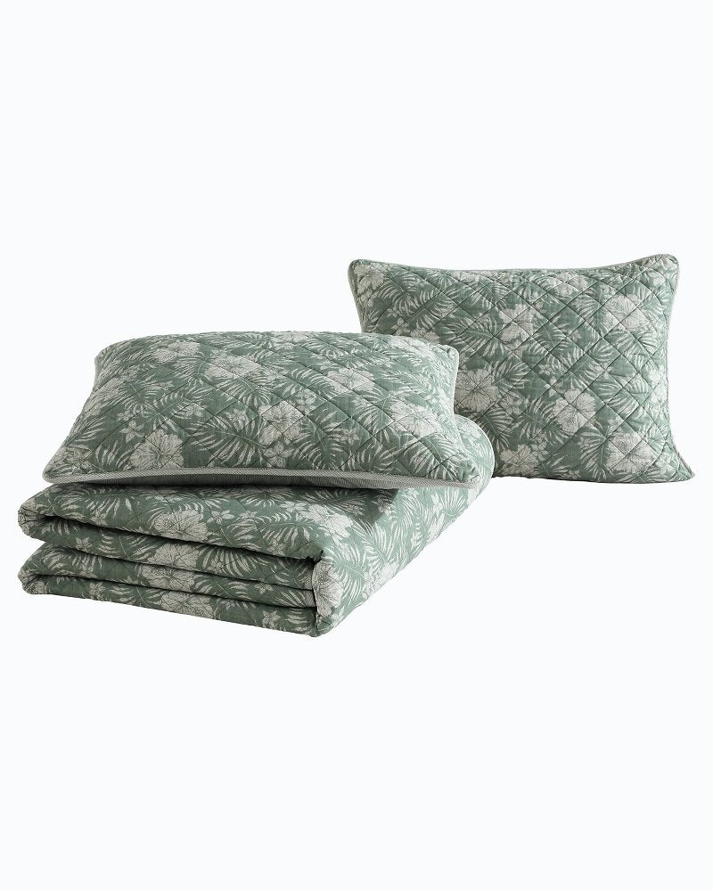 Hibiscus Jungle Reversible 3-Piece Full/Queen Quilt Set Jungle | Tommy Bahama Everyday - Hibiscus Jungle Reversible 3-Piece Full/Queen Quilt Set