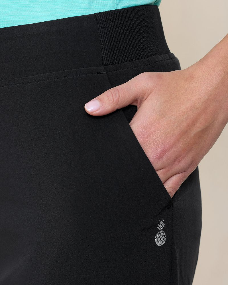 Alicia IslandZone® Cropped Easy Pants Black | Tommy Bahama Signature - Alicia IslandZone® Cropped Easy Pants
