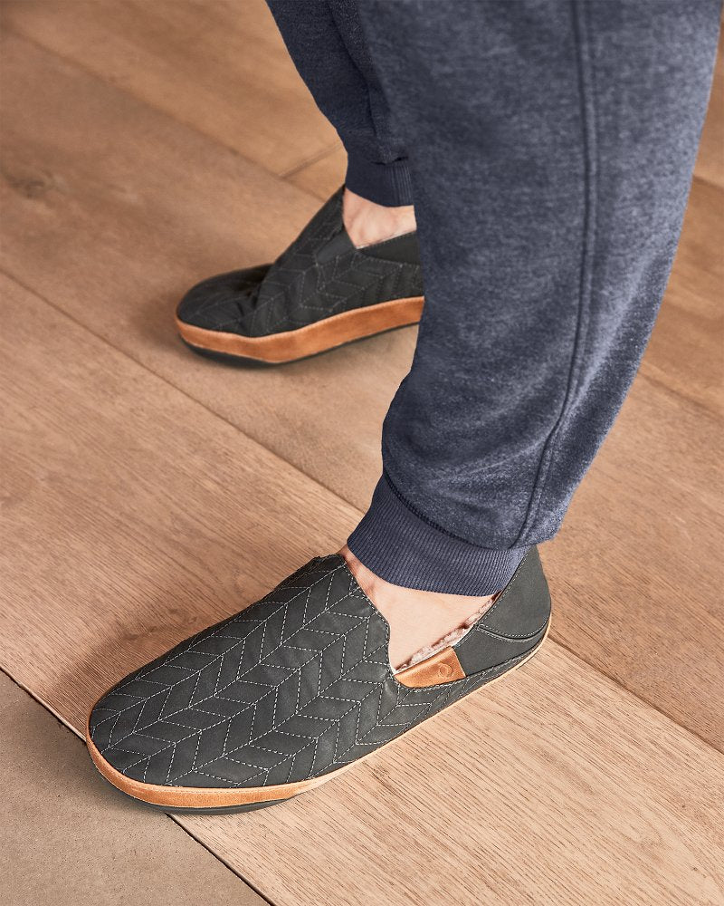 OluKai® Hanohano Slippers Dark Shadow | Tommy Bahama Value - OluKai® Hanohano Slippers