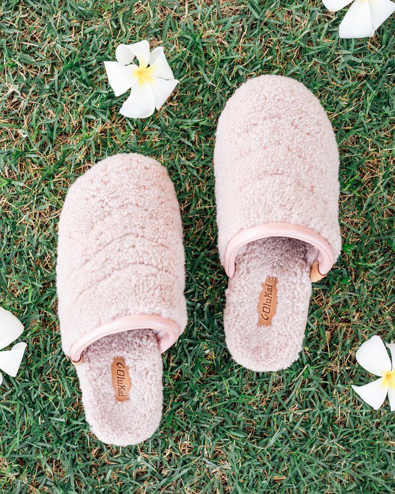 OluKai® Pūpū Mua Fuzzy Slippers Pink Sea Salt | Tommy Bahama Sale - OluKai® Pūpū Mua Fuzzy Slippers