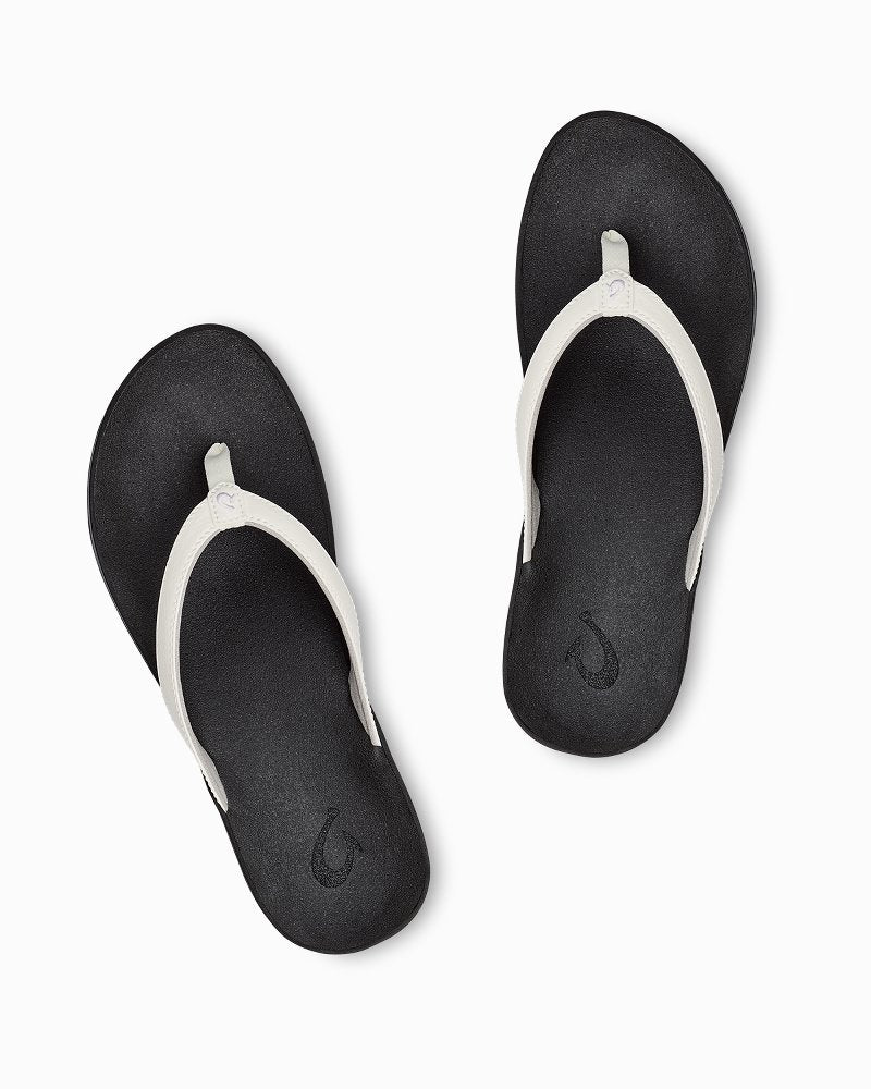OluKai® Puawe Sandals White | Tommy Bahama Best Seller - OluKai® Puawe Sandals