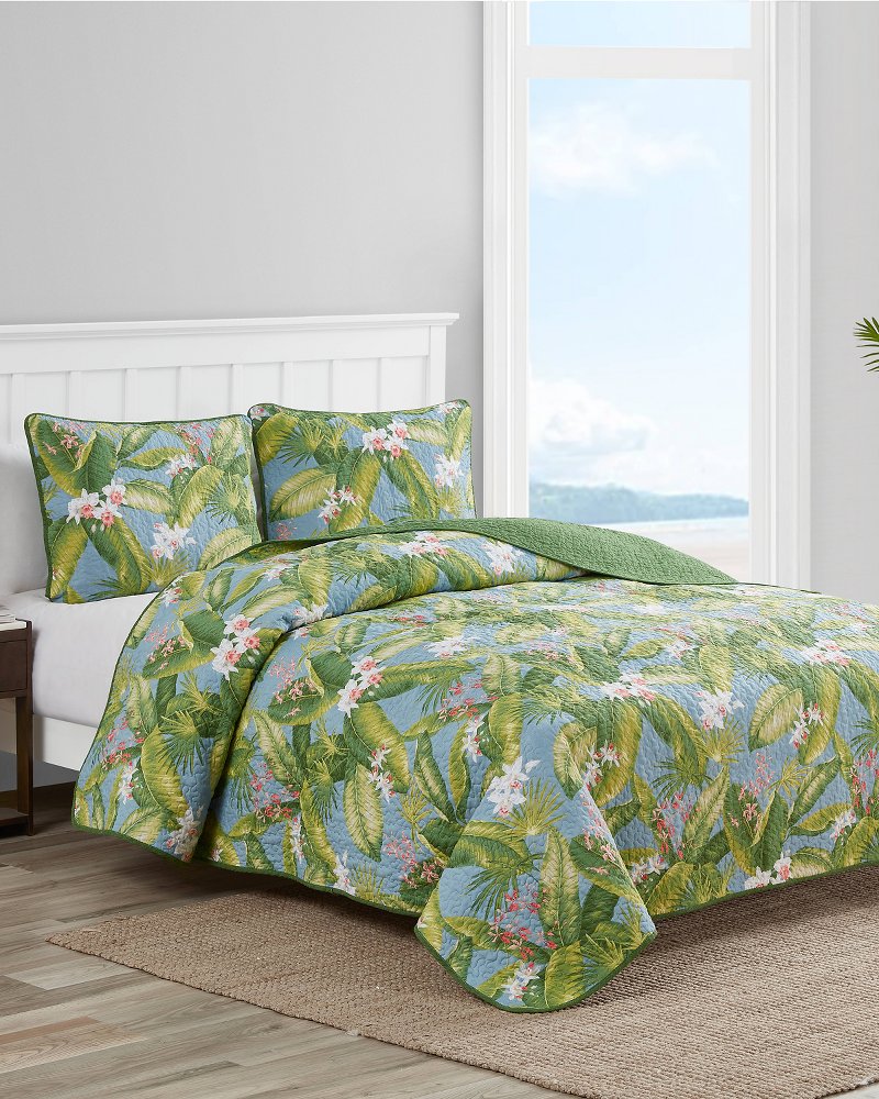 Aregada Dock 3-Piece Full/Queen Quilt Set Blue | Tommy Bahama Recommended - Aregada Dock 3-Piece Full/Queen Quilt Set