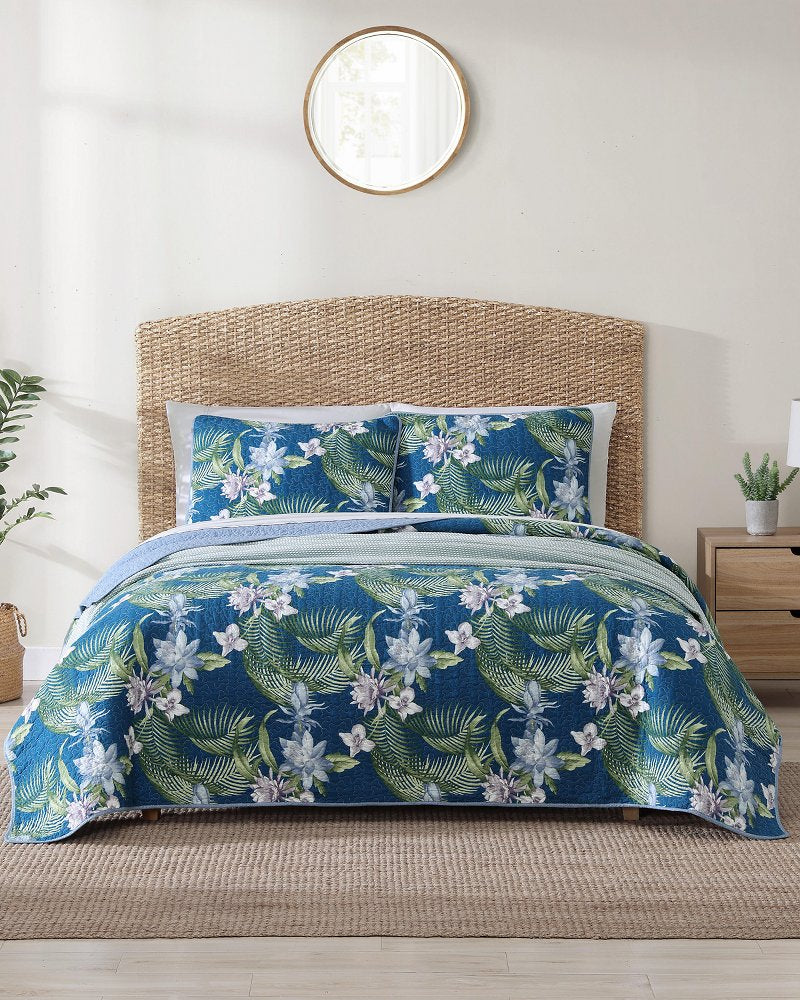 Southern Breeze 3-Piece Full/Queen Quilt Set Blue | Tommy Bahama Discount - Southern Breeze 3-Piece Full/Queen Quilt Set
