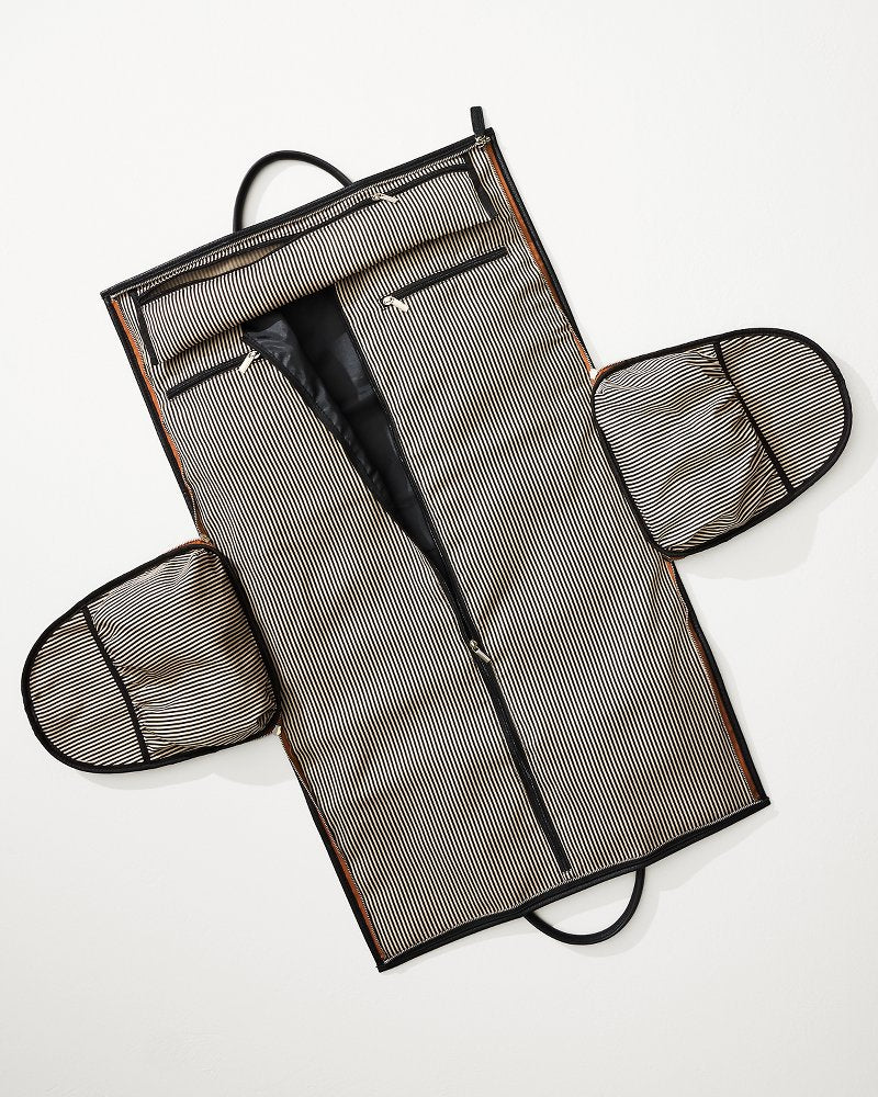 Siena Tan 2-in-1 Garment Duffel Bag Chestnut | Tommy Bahama Trending - Siena Tan 2-in-1 Garment Duffel Bag