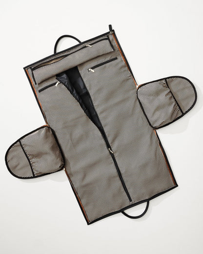 Siena Tan 2-in-1 Garment Duffel Bag Chestnut | Tommy Bahama Trending - Siena Tan 2-in-1 Garment Duffel Bag