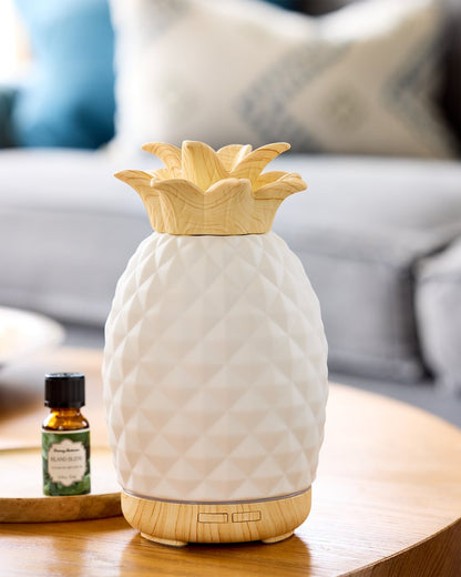 Island Blend Ceramic Pineapple Diffuser Island Blend | Tommy Bahama Recommended - Island Blend Ceramic Pineapple Diffuser