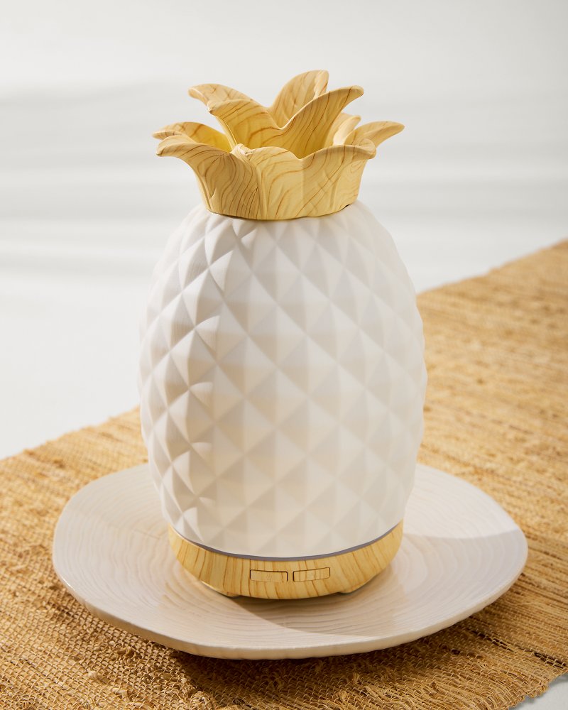 Island Blend Ceramic Pineapple Diffuser Island Blend | Tommy Bahama Recommended - Island Blend Ceramic Pineapple Diffuser
