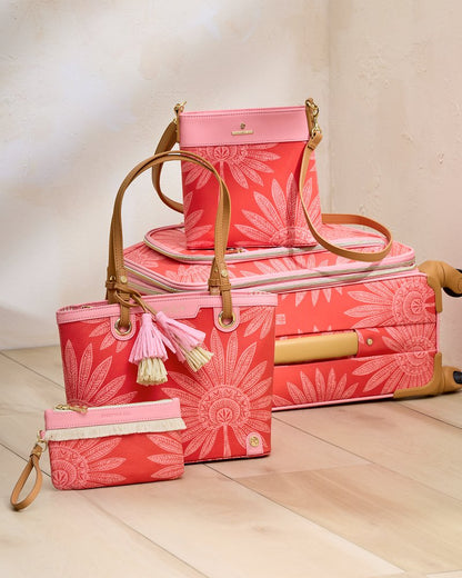 Palmetto Frond Grab N' Go Wristlet Palmetto Frond | Tommy Bahama Classic - Palmetto Frond Grab N' Go Wristlet