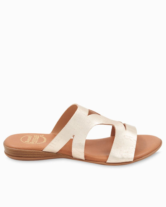 André Assous Nailea Metallic Cork Sandals Platino | Tommy Bahama Discount - André Assous Nailea Metallic Cork Sandals