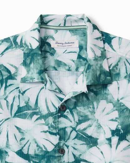 Big & Tall Bahama Coast Laguna Breeze IslandZone® Short-Sleeve Shirt Oceanfront | Tommy Bahama Essential - Big & Tall Bahama Coast Laguna Breeze IslandZone® Short-Sleeve Shirt