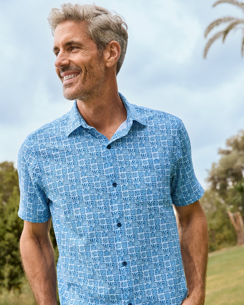 Big & Tall Bahama Coast Cozumel Tiles IslandZone® Shirt Dew Drop | Tommy Bahama Top Pick - Big & Tall Bahama Coast Cozumel Tiles IslandZone® Shirt
