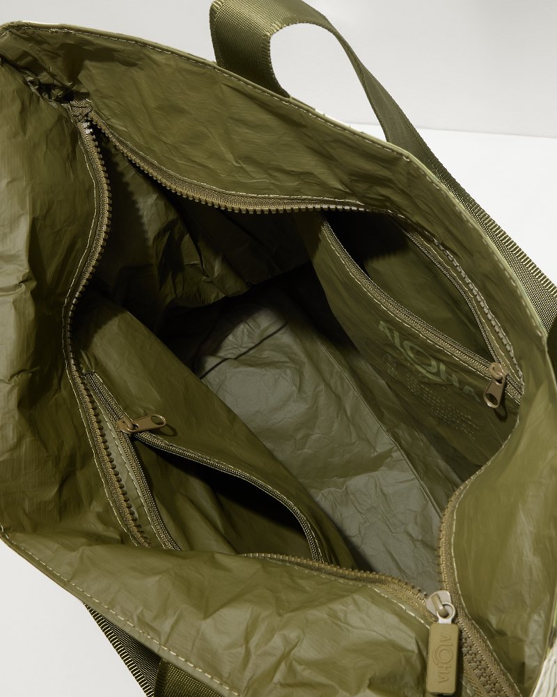 Aloha Collection Ginger Camo Day Tripper Tote Scope/Olive | Tommy Bahama Popular - Aloha Collection Ginger Camo Day Tripper Tote