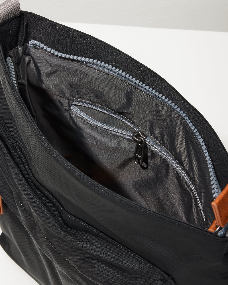 Kennington Black Crossbody Black | Tommy Bahama Top Pick - Kennington Black Crossbody