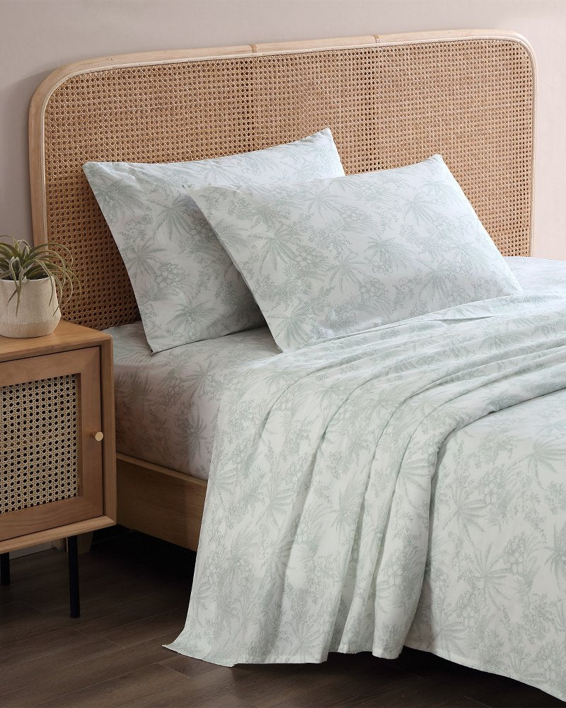 Pen and Ink 4-Piece King Sheet Set Spring Green | Tommy Bahama Recommended - Pen and Ink 4-Piece King Sheet Set