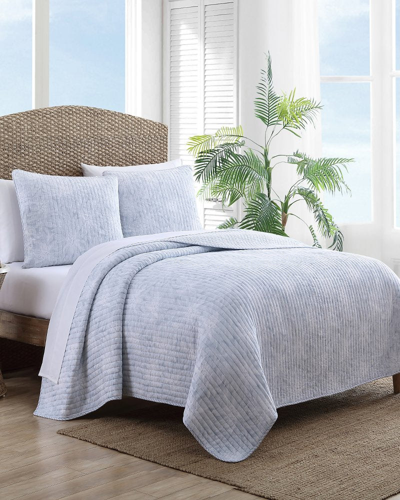Makena 3-Piece King Quilt Set Blue | Tommy Bahama Exclusive - Makena 3-Piece King Quilt Set