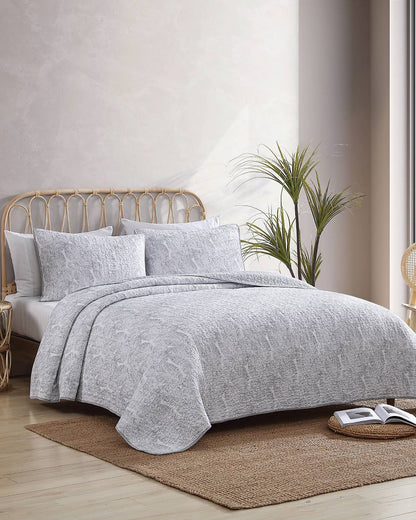 Water Leaves 2-Piece Twin Quilt Set Grey | Tommy Bahama Top Pick - Water Leaves 2-Piece Twin Quilt Set