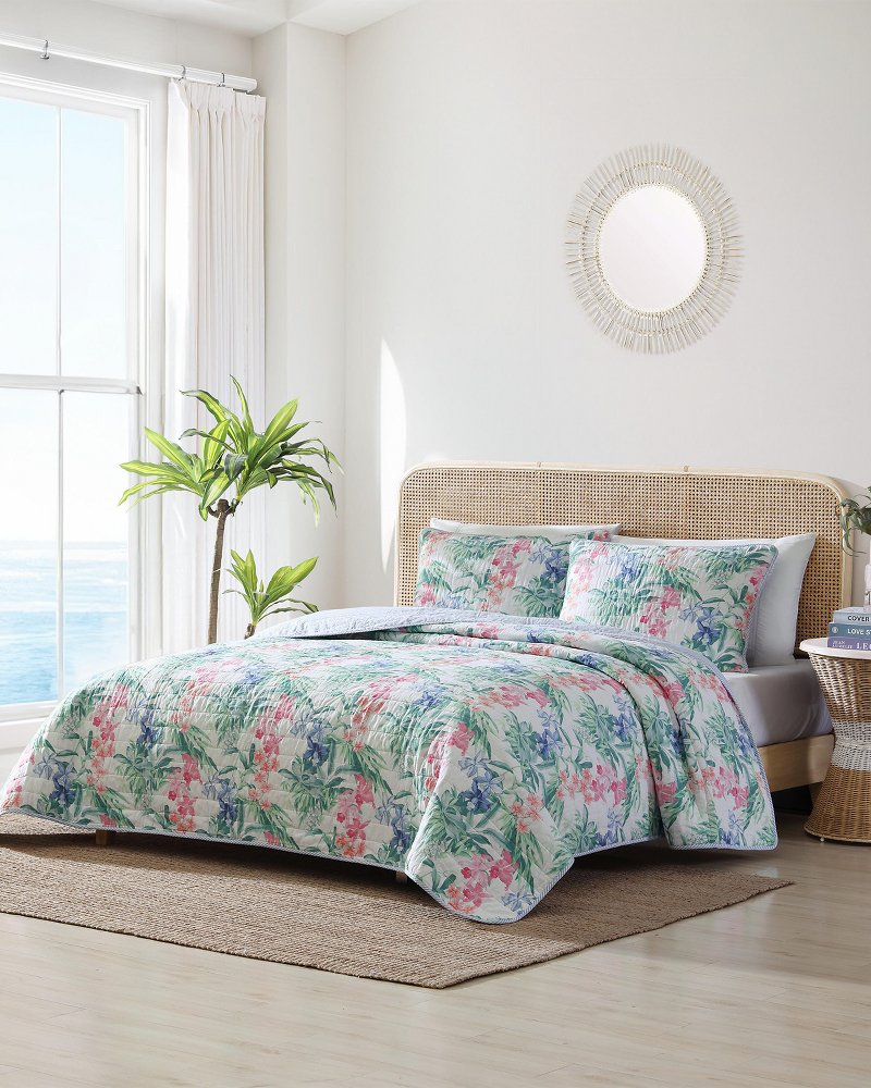 Island Orchid Reversible 3-Piece King Quilt Set White | Tommy Bahama Special Offer - Island Orchid Reversible 3-Piece King Quilt Set