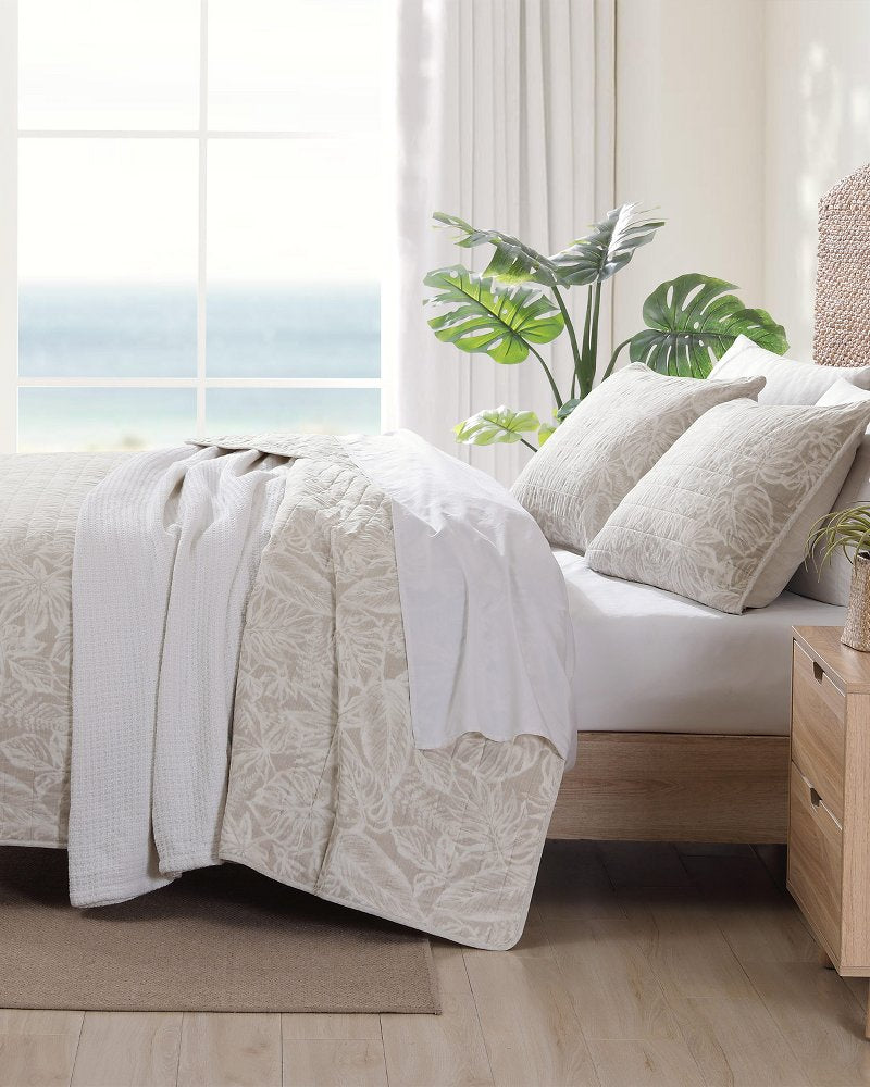 Ocean Deep Reversible 2-Piece Twin Quilt Set Beige | Tommy Bahama Sale - Ocean Deep Reversible 2-Piece Twin Quilt Set