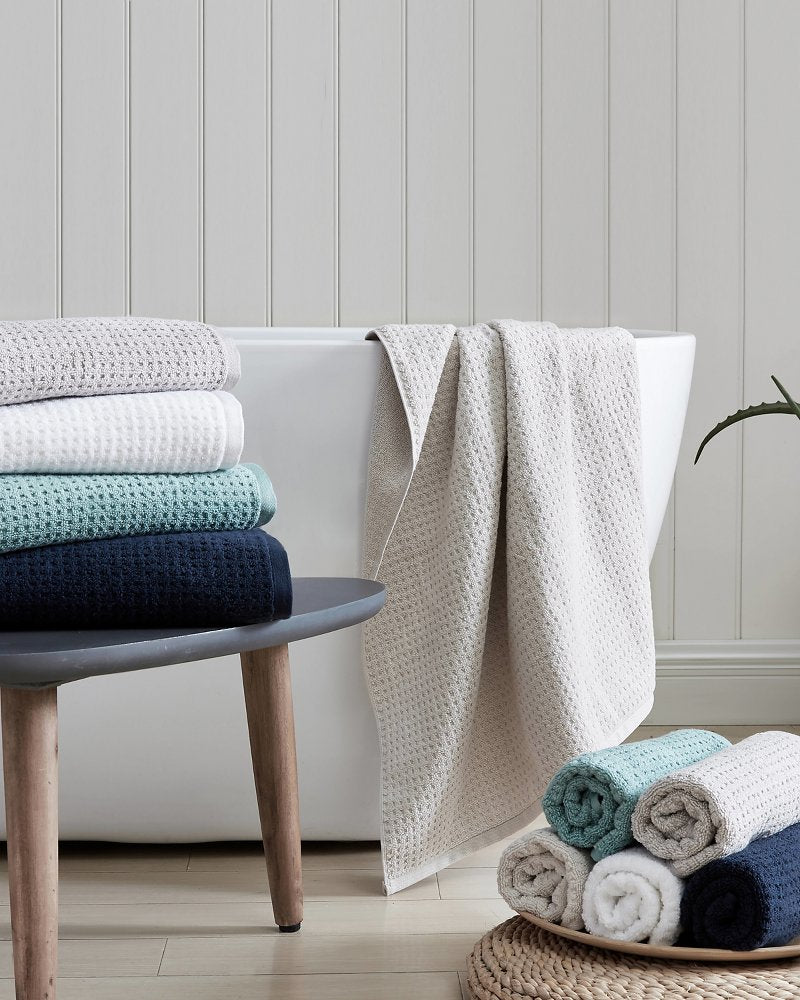 Northern Pacific 6-Piece Bath Towel Set Coconut | Tommy Bahama New - Northern Pacific 6-Piece Bath Towel Set