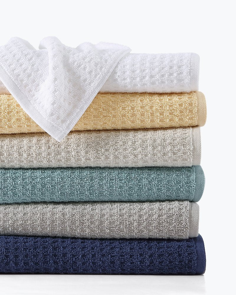 Northern Pacific 2-Piece Bath Towel Set Yellow | Tommy Bahama Essential - Northern Pacific 2-Piece Bath Towel Set