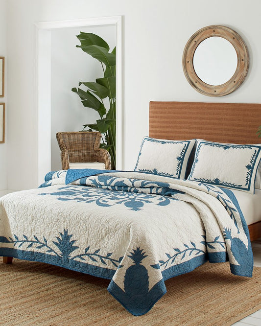 Aloha Pineapple Full/Queen Quilt Blue | Tommy Bahama Smart Buy - Aloha Pineapple Full/Queen Quilt