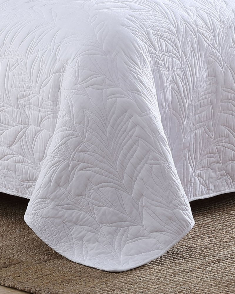 Solid Costa Sera Twin Quilt White | Tommy Bahama Essential - Solid Costa Sera Twin Quilt