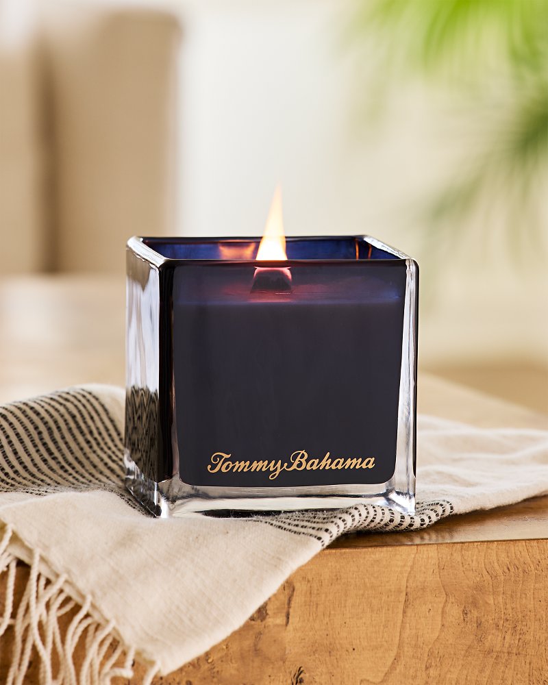 Island Blend 17.5-oz. Boxed Glass Candle Island Blend | Tommy Bahama Everyday - Island Blend 17.5-oz. Boxed Glass Candle
