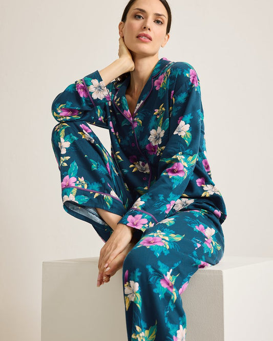 Woven Sateen Long Sleeve & Pants Pajama Set Summer Night | Tommy Bahama Great Value - Woven Sateen Long Sleeve & Pants Pajama Set