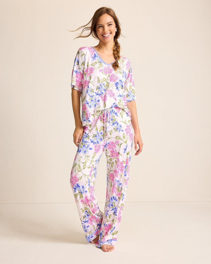 Jersey V-Neck Top & Pants Pajama Set Ivory | Tommy Bahama Customer Favorite - Jersey V-Neck Top & Pants Pajama Set